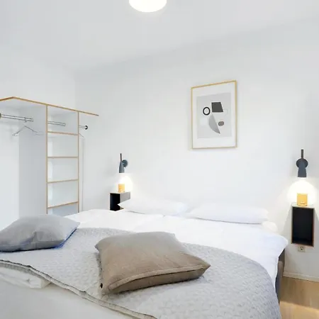 Beautiful In Lembruch-dmmer See With 1 Bedrooms, Wifi And Indoor Swimming Pool