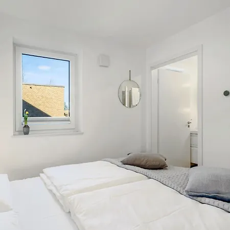 Lägenhet Beautiful In Lembruch-dmmer See With 1 Bedrooms, Wifi And Indoor Swimming Pool *