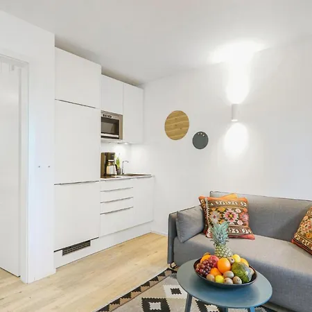 Beautiful In Lembruch-dmmer See With 1 Bedrooms, Wifi And Indoor Swimming Pool Lägenhet *